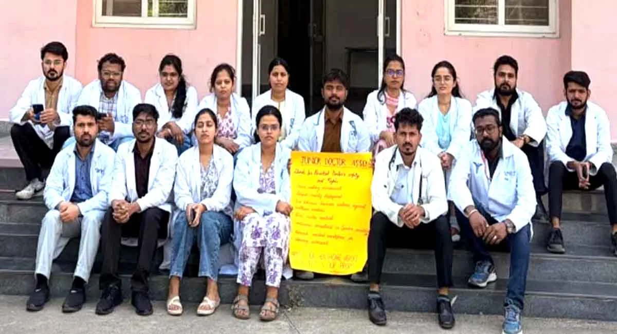 मेडिकल कॉलेज के आवासीय परिसर की दो लिफ्ट एक साल से बंद, मरीजों का नहीं, डॉक्टरों के परिवारों का भी इम्तिहान!