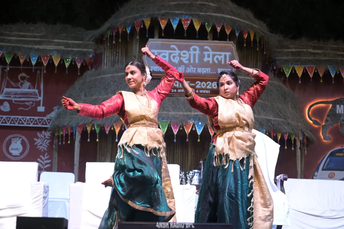 स्वदेशी अपनाने का आह्वान करने से पहले खुद स्वदेशी बनना होगा : अमरीश शर्मा