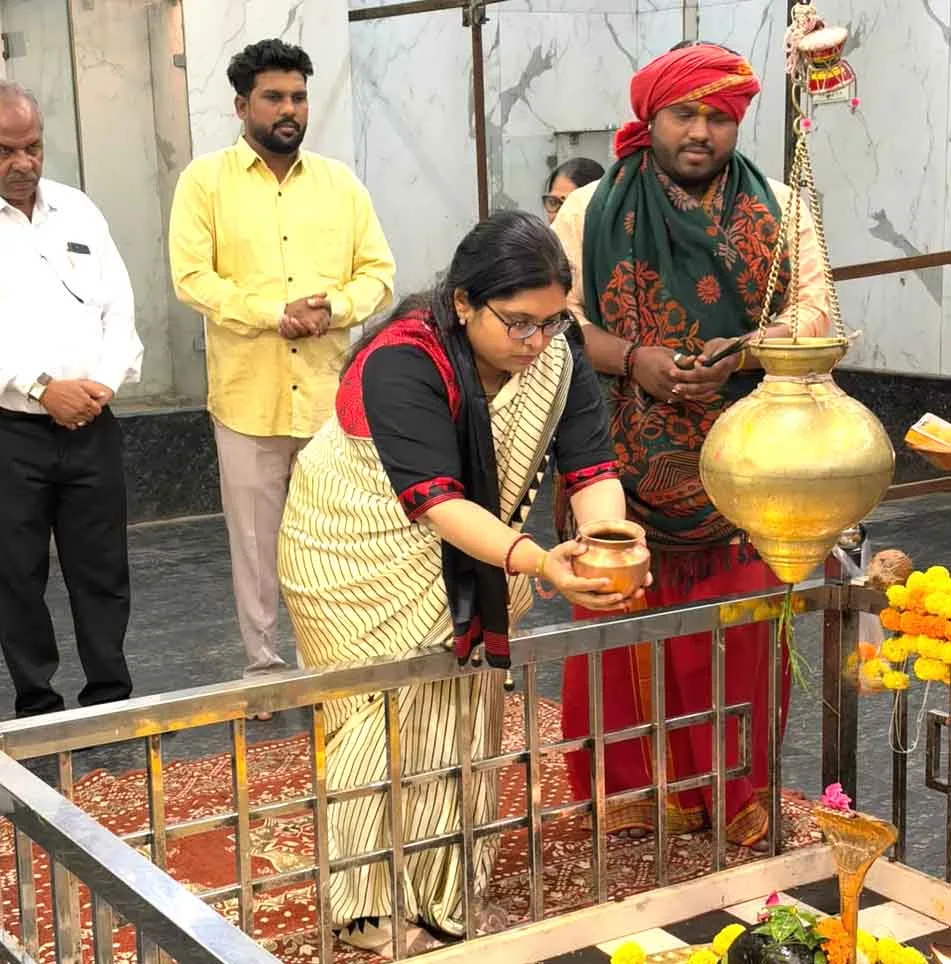 seoni-collector-anju-arun-kumar-charge-6ae34a8892e85.webp