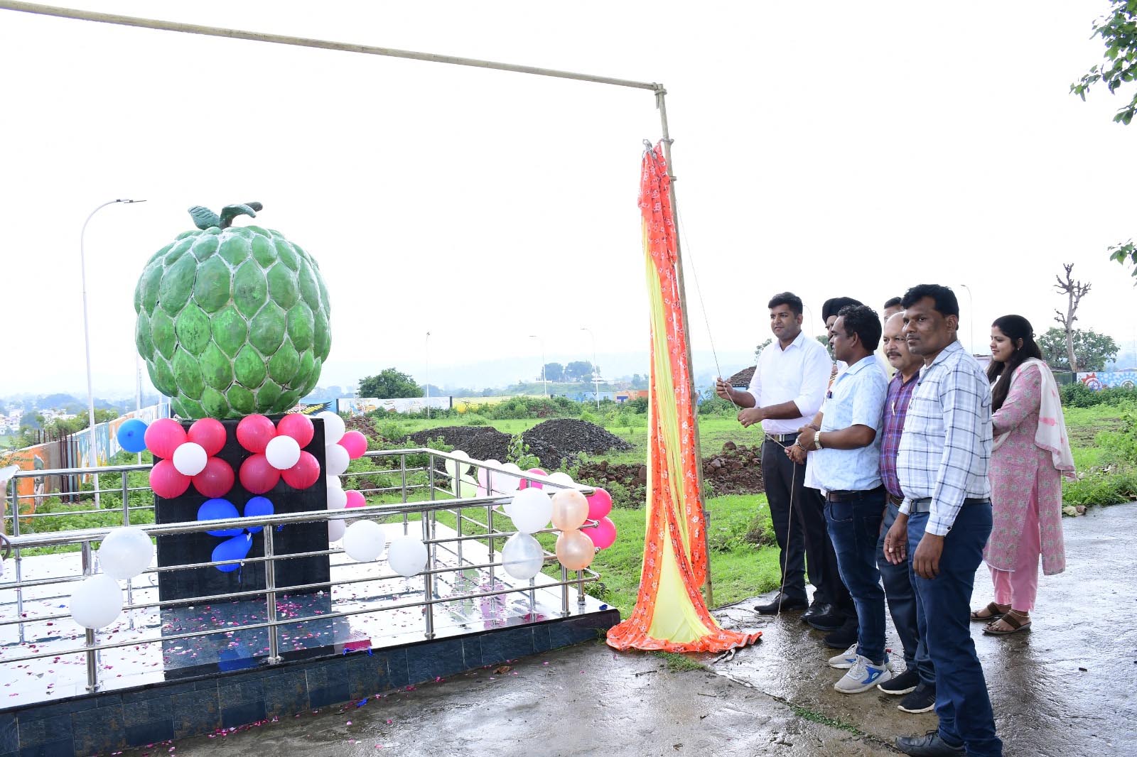 आईटीआई छपारा में सीताफल स्कल्चर का लोकार्पण, 'एक जिला एक उत्पाद'