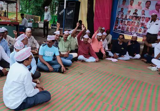 पुरानी पेंशन बहाली की मांग को लेकर कर्मचारियों ने सौंपा ज्ञापन