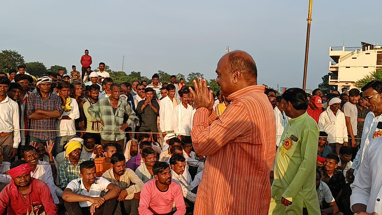 विशाल ईनामी दंगल में शामिल हुए केवलारी विधायक राकेश पाल सिंह