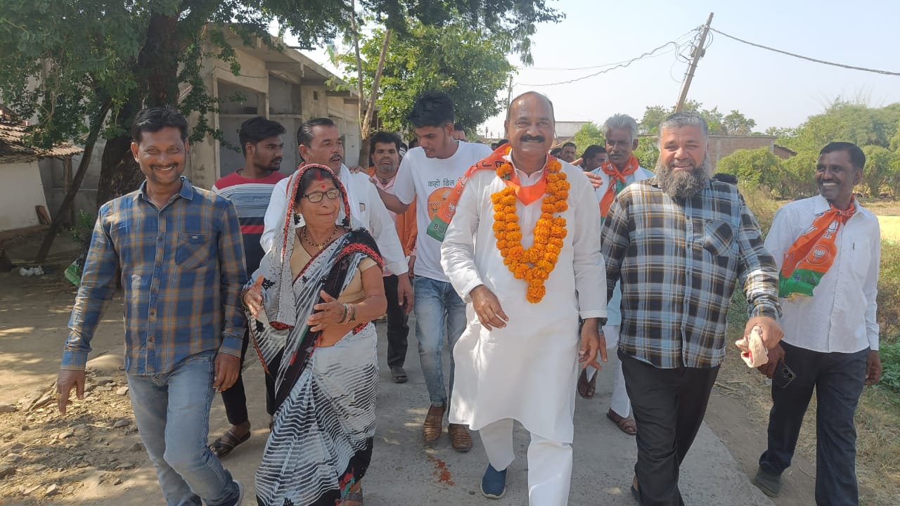 केवलारी विधायक ने ग्रामीण क्षेत्रों में किया सघन जनसंपर्क