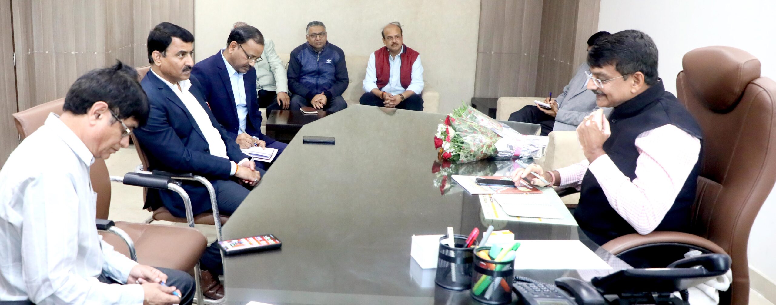 जनसम्पर्क आयुक्त यादव ने पदभार ग्रहण किया