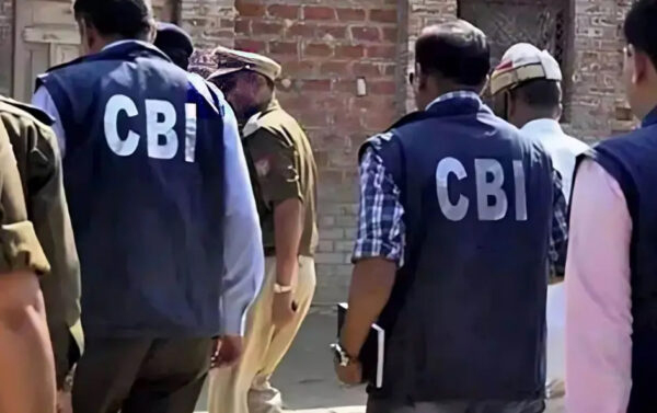घोटाले के अंदर घोटाला हो रहा, 2 करोड़ 33 लाख नगद सहित सोने के बिस्किट जप्त