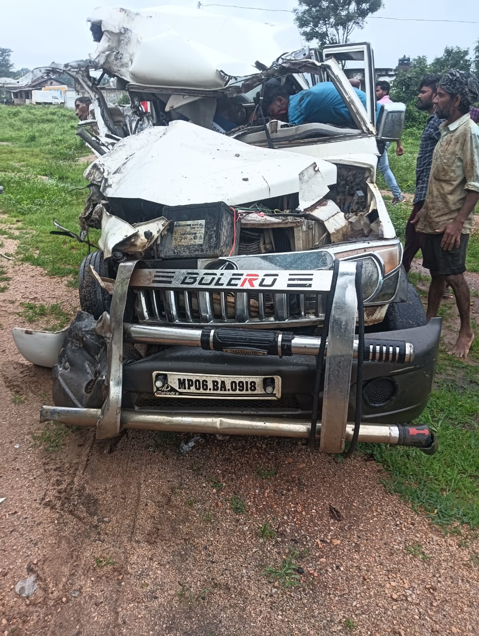 बस एवं बुलेरो की भिडंत में दो की मौत