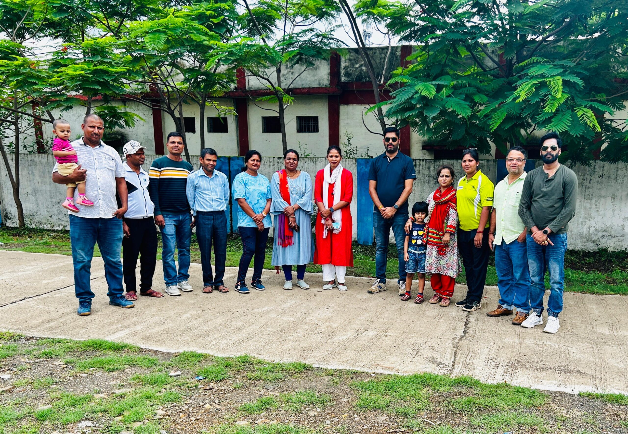 खेल और युवा कल्याण विभाग परिसर में “एक पेड़ मां के नाम” अभियान