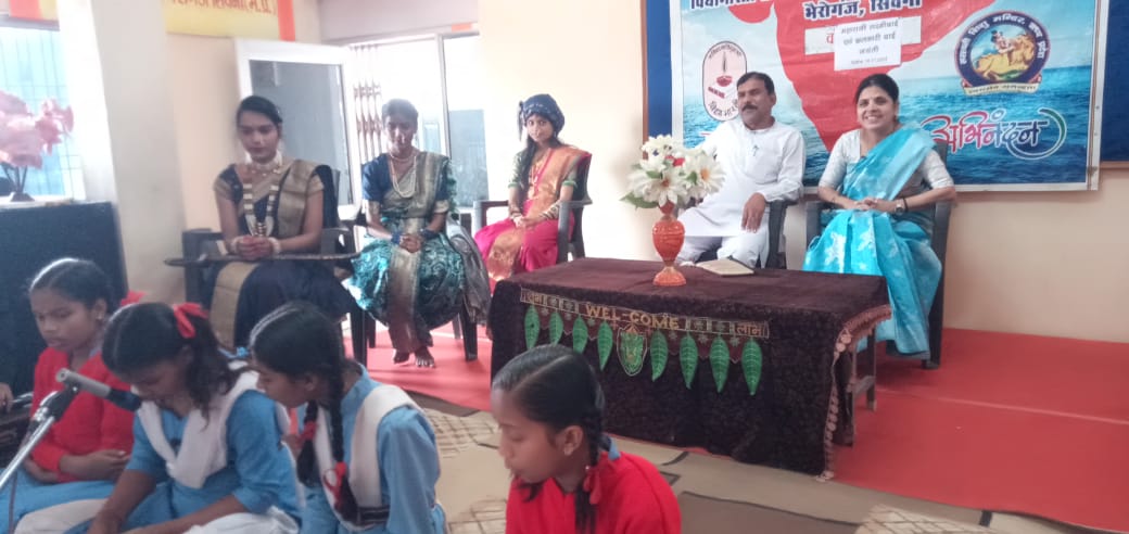 सरस्वती उच्चतर माध्यमिक विद्यालय में रानी लक्ष्मीबाई जयंती मनायी गयी