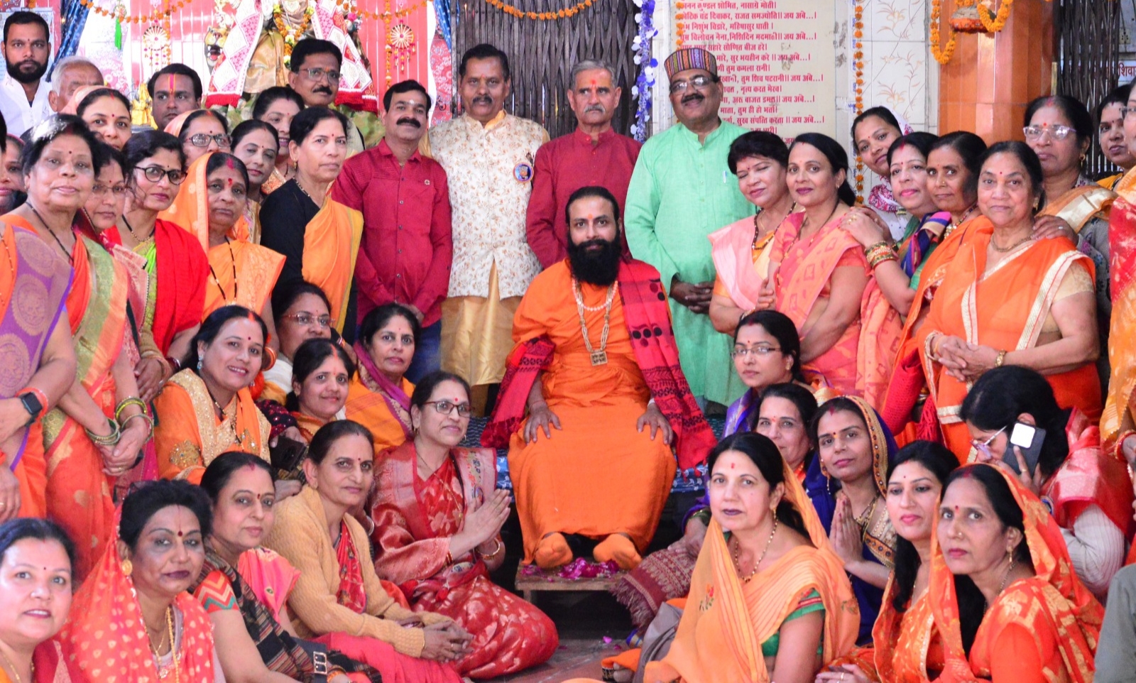 जन्म मरण के बंधन से मुक्ति चाहते हो तो भगवद् गीता को आत्मसात करों - ब्रह्मचारी निर्विकल्प जी