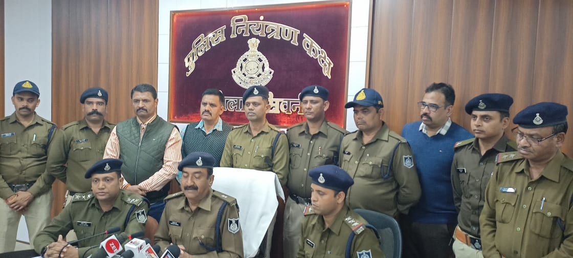 जिले में अनेक चोरियों को अंजाम देने वाले तीन आरोपी, 21 लाख से अधिक के माल सहित गिरफ्तार