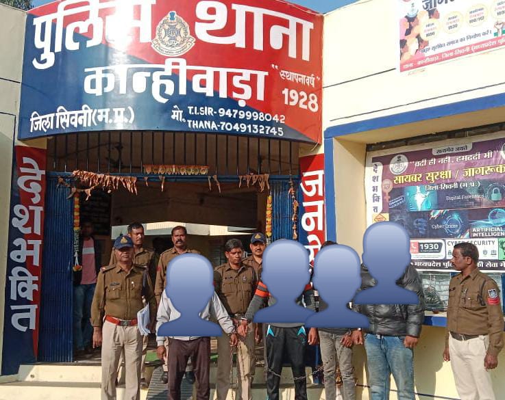 बड़ी मात्रा में गौ मांस सहित, गोकशी के आरोपी पकडे गए