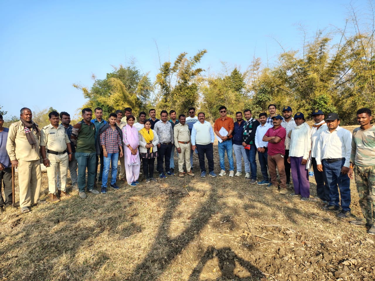 नवीन कर्माझिरी ग्राम विस्थापित परिवारों के लिये गति पकड़ रहा है 