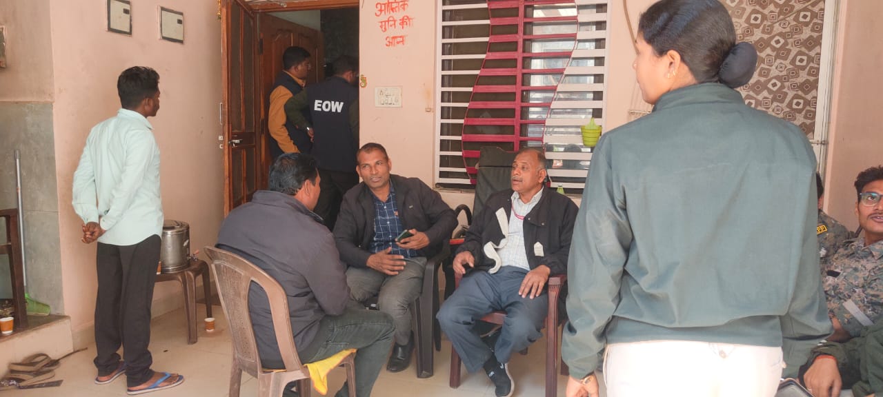 EOW का छापा, दैनिक वेतन भोगी करोड़ो की संपत्ति एवं दो कंपनियों का मालिक