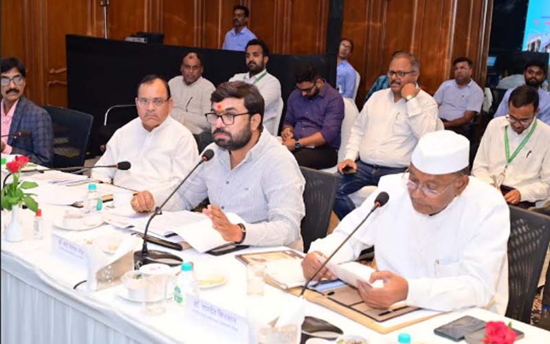सांसद ने नई ट्रेन चलाने एवं रेल सुविधाओं के विस्तार के रखे प्रस्ताव