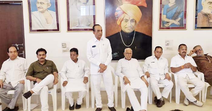 आधुनिक भारत के निर्माता राजीव गांधी को कांग्रेसजन ने दी विनम्र श्रद्धांजलि