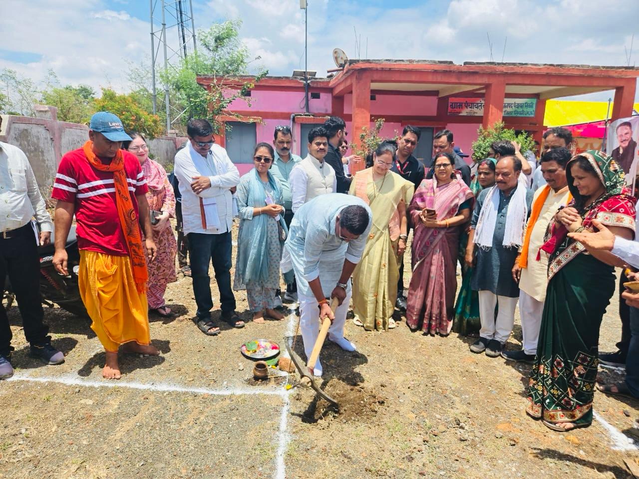 मोदी सरकार के 11 साल पूरे होने पर सिवनी में विकास कार्यों की बौछार, सांसद और विधायक ने जताया विश्वास