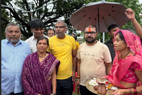 सांसद विवेक ‘बंटी’ साहू की 14 दिवसीय पदयात्रा जारी