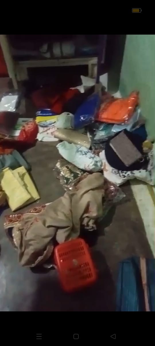 सूने घर पर चोरों का धावा, सोना-चांदी के जेवर और नकदी पार