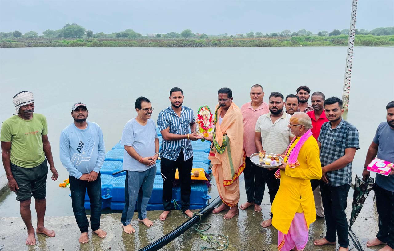 विधायक दिनेश राय मुनमुन ने किया गणेश विसर्जन, 10 दिनों तक चला भक्तिभाव का उत्सव