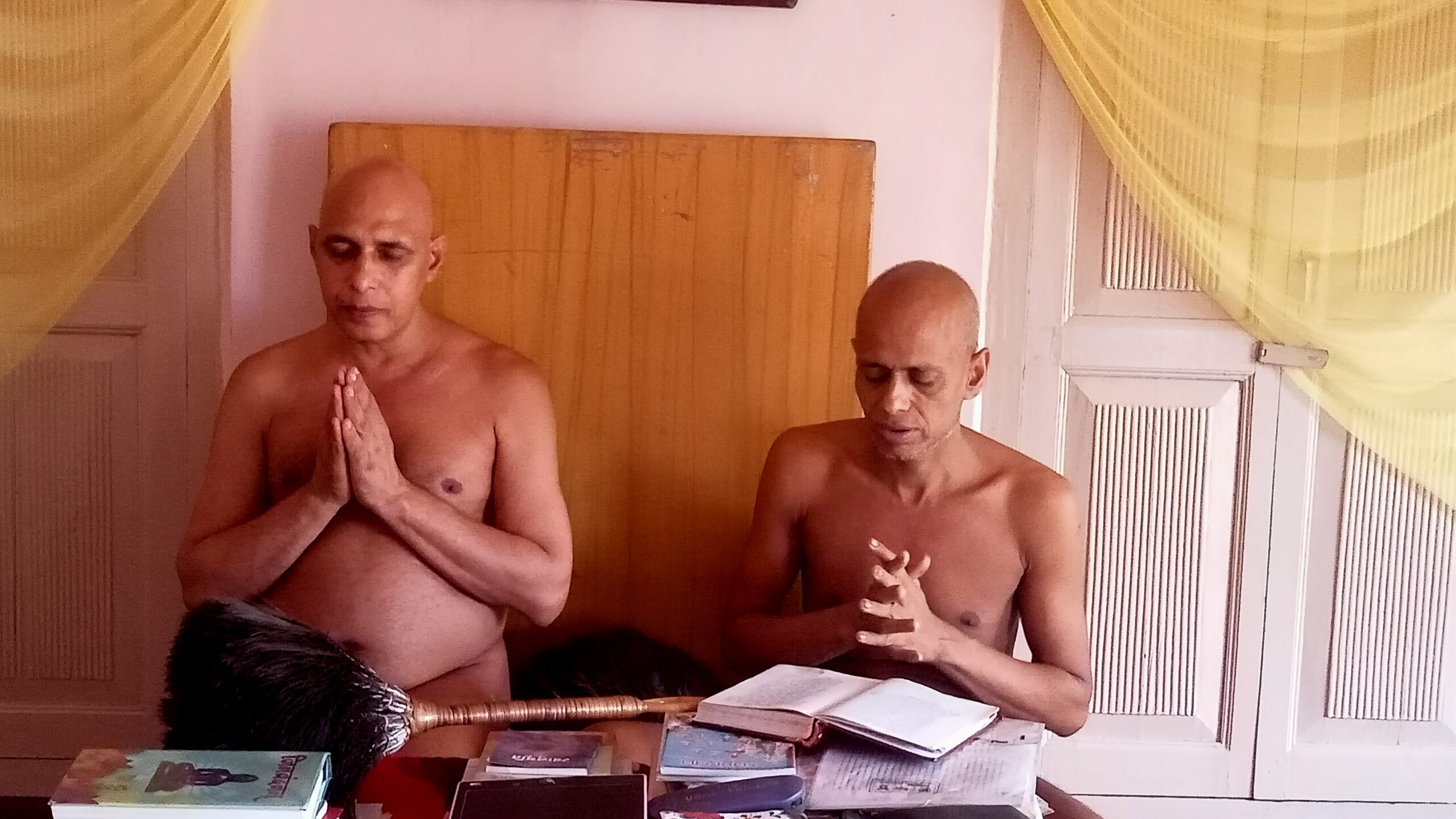 सिवनी में दशलक्षण महापर्व: मुनि श्री धर्मसागर व भावसागर जी के सानिध्य में मांगलिक क्रियाएं संपन्न, योगाचार्य डॉ. नवीन जैन ने बच्चों को पढ़ाई में आगे रहने के सूत्र बताए