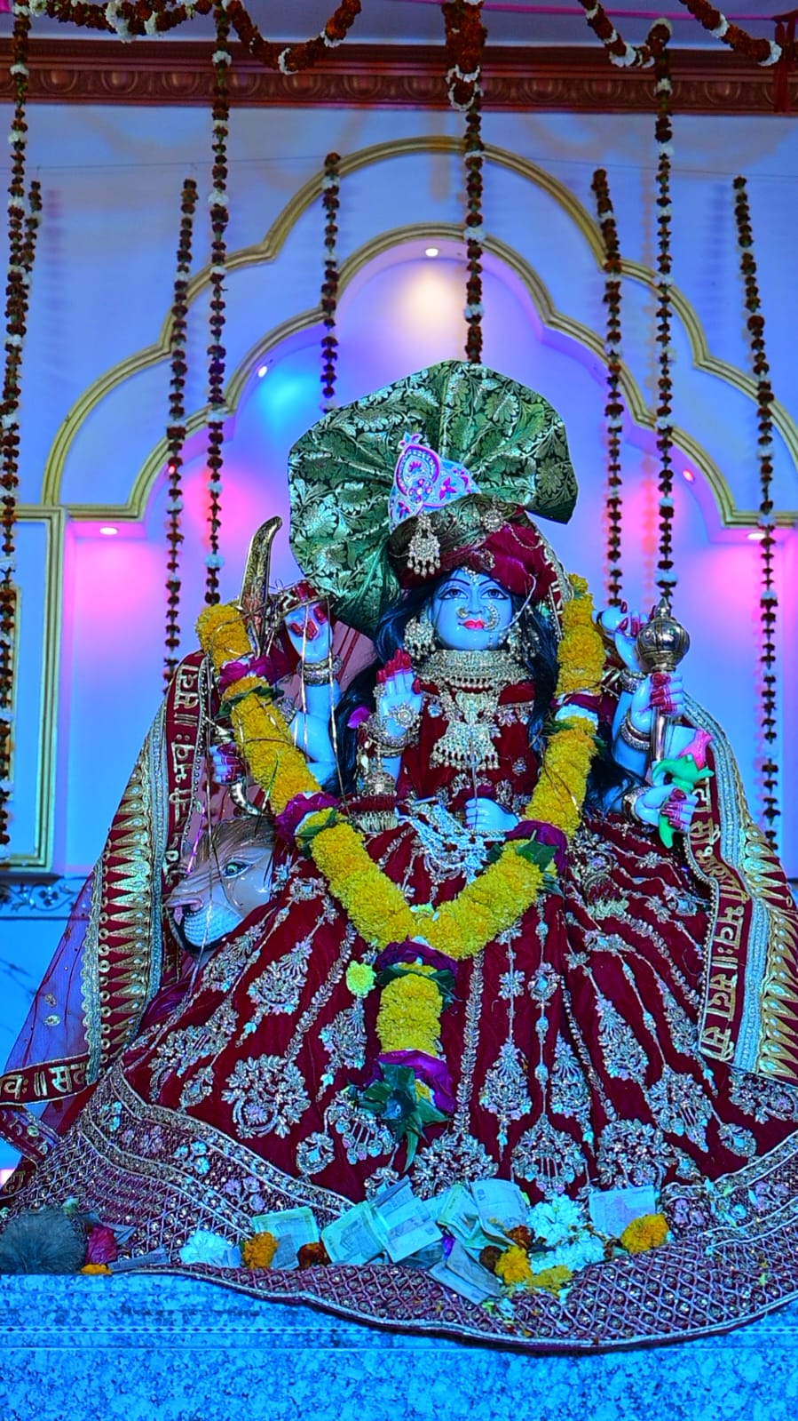 विवाह योग्य कन्याओं के लिए माँ कात्यायनी की विशेष पूजा-अर्चना