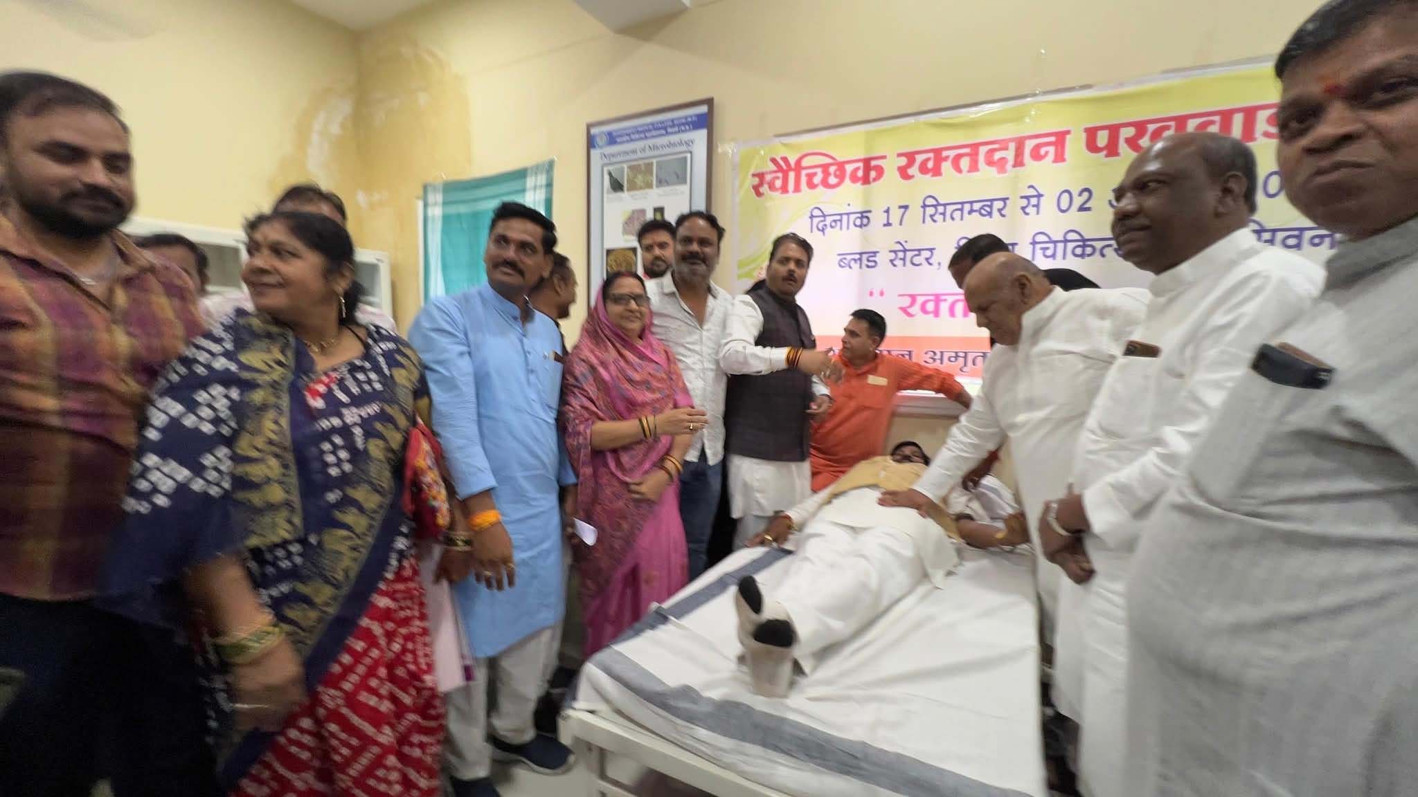 प्रधानमंत्री नरेंद्र मोदी का जीवन राष्ट्रसेवा को समर्पित : मीना बिसेन