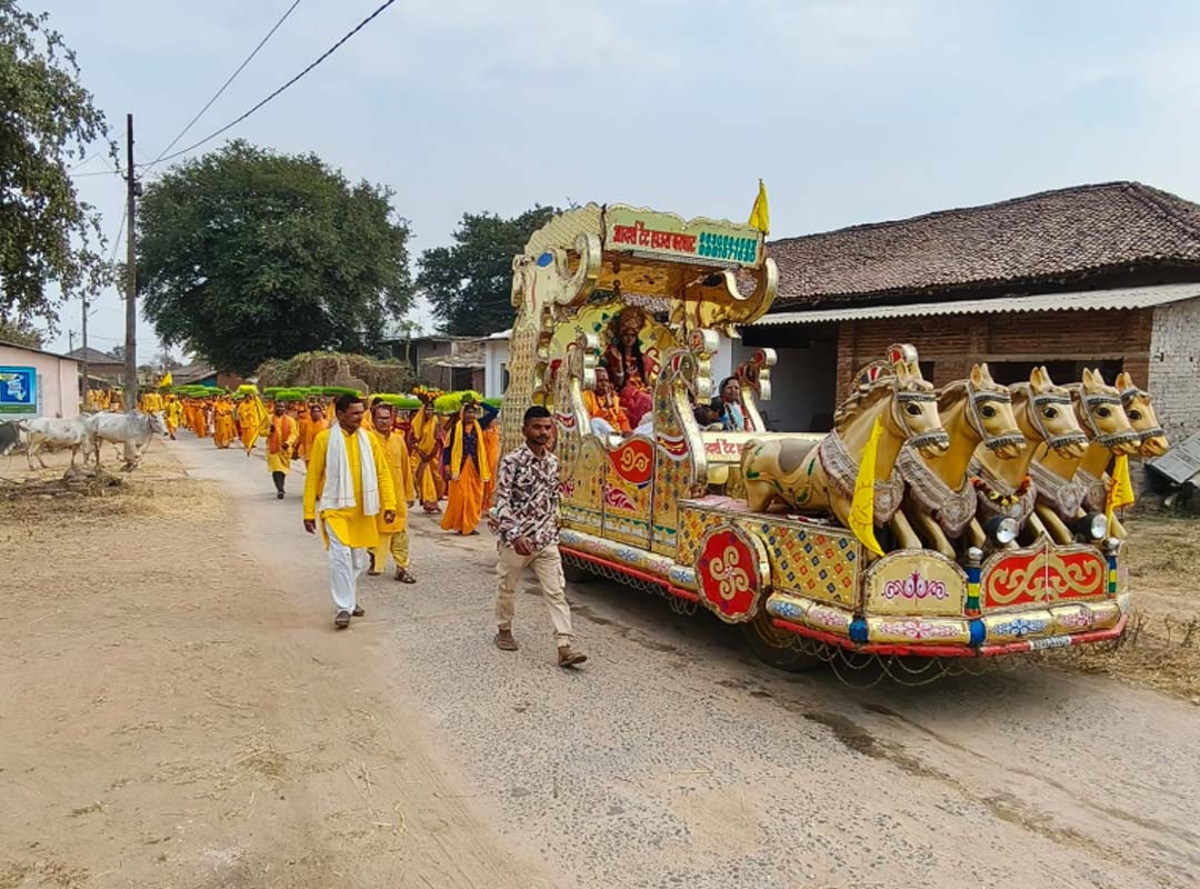 ग्राम करकोटी में 24 कुंडीय गायत्री महायज्ञ का भव्य शुभारंभ