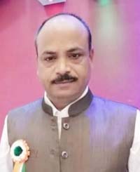 समाजसेवी रिंकू रितेश चौरसिया ने 2100 परिवारों को दिलाई मुस्कान