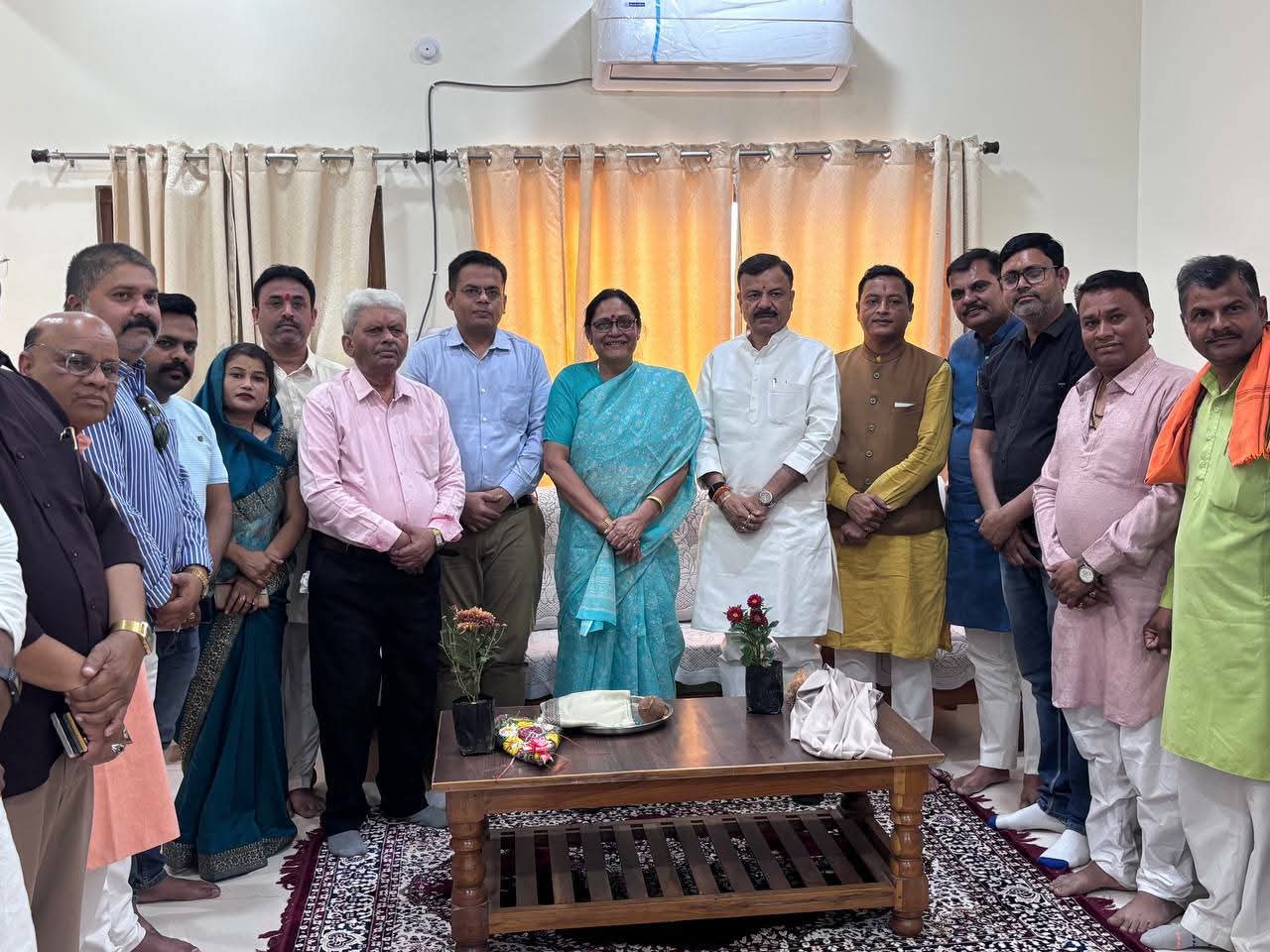 कैबिनेट मंत्री राव उदय प्रताप सिंह का छपारा में भव्य स्वागत, भाजपा कार्यकर्ताओं से की मुलाकात