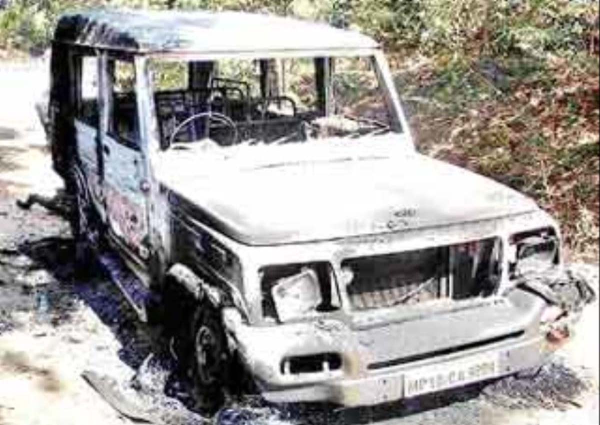 प्रेम प्रसंग बना खौफनाक हत्याकांड: 3 युवकों को बोलेरो सहित जिंदा जलाने वाले 4 दोषियों को उम्रकैद