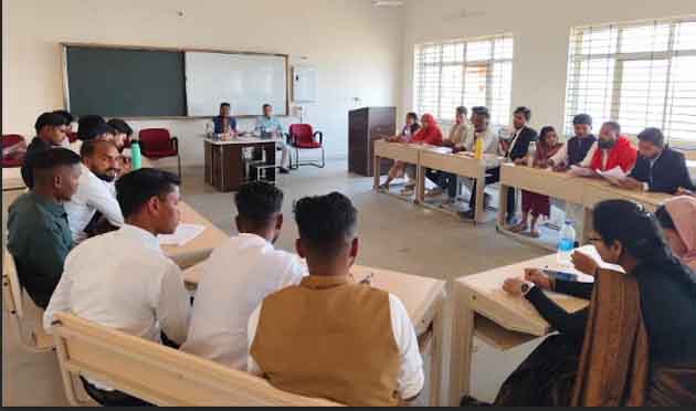 युवा संसद छिंदवाड़ा: सोशल मीडिया पर आयु प्रतिबंध का प्रस्ताव, 5 में से 4 विधेयक पारित