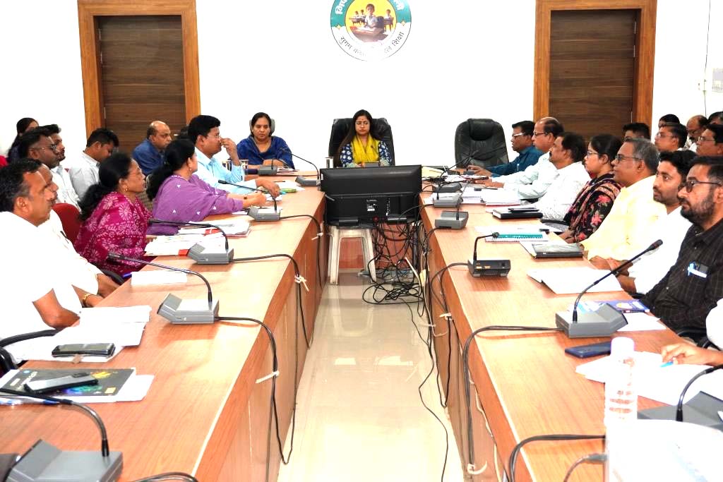 कृषि कल्याण वर्ष में सिवनी बनेगा उन्नत और नवाचार आधारित कृषि मॉडल : कलेक्टर नेहा मीना