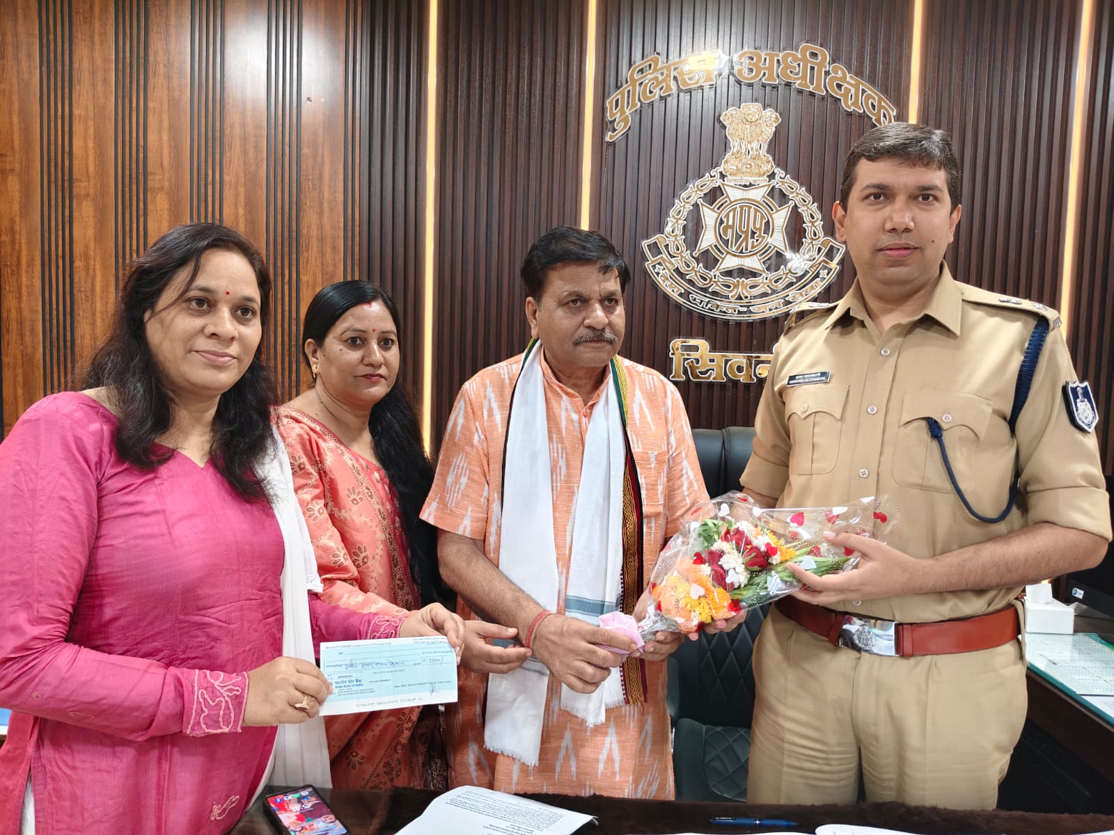 कोतवाली पुलिस की तत्परता से 8 घंटे में मिला खोया बैग, 8 तोला सोना सुरक्षित लौटाया