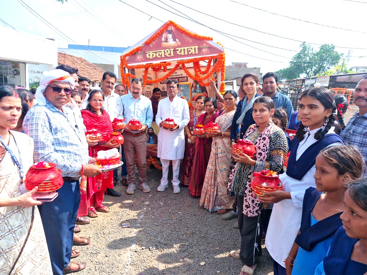 संत रविदास जयंती पर छपारा में निकली भव्य कलश यात्रा