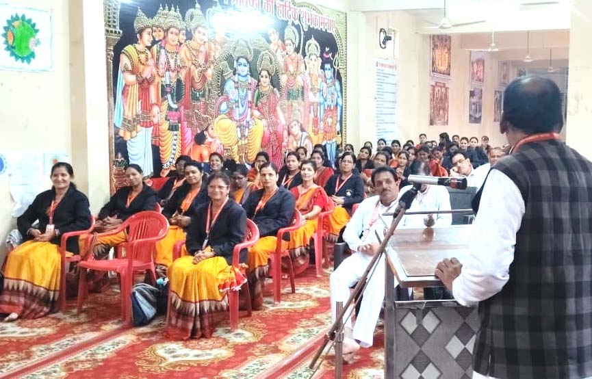 शिक्षक राष्ट्र के भविष्य निर्माता, सरस्वती शिशु मंदिर में आचार्यों का हुआ गरिमामय सम्मान