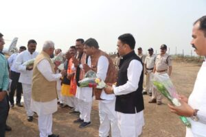 राज्यपाल का हेलीपेड में हुआ आत्मीय स्वागत - Seoni News