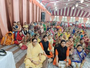 भक्ति के प्रति जहाँ शरणागति होती है वहाँ भगवान बैकुंठ छोड़कर पहुँच जाते है - स्वामी प्रज्ञानानंद | Dainik Yashonnati भक्ति के प्रति जहाँ शरणागति होती है वहाँ भगवान बैकुंठ छोड़कर पहुँच जाते है - स्वामी प्रज्ञानानंद - Seoni News