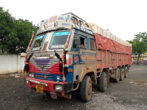 बाइक को ट्रक ने मारी टक्कर बाइक सवार ने जिला चिकित्सालय में तोड़ा दम - Seoni News