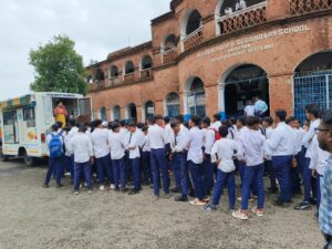 खाद्य एवं औषधि प्रशासन विभाग ने लिये नमूने, छात्रों को भी दी जानकारी  - Seoni News