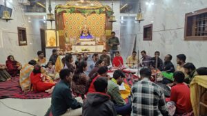 गाय की पूजा के साथ 62 वें सप्ताह सुंदरकांड एवं हनुमान चालीस का पाठ संपन्न - Seoni News