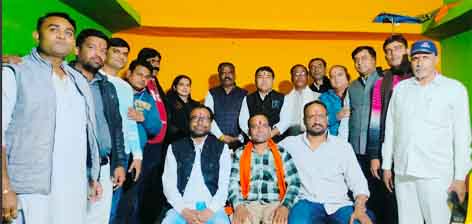 छिंदवाड़ा यशो:- भारतीय जनता पार्टी कार्यालय विधानसभा के नवनिर्वाचित मंडल अध्यक्ष मदन राय नगर मंडल चौरई, विजेंद्र ठाकुर ग्रामीण , धर्मसिंग वर्मा ग्रामीण कुण्डा का स्वागत विधानसभा प्रभारी लखन वर्मा एवं पूर्व ग्रामीण मंडल अध्यक्ष शैलेन्द्र रघुवंशी द्वारा कर बधाईया व शुभकामनायें प्रेषित क़ी गई!