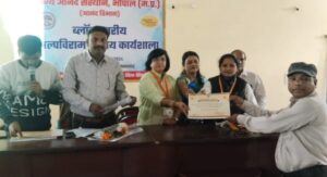 काम का बोझ कम करने से मिलता है आनंद: सीईओ पंकज वर्मा - Seoni News