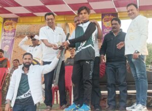 एसपीएल में आज भी 8 मैच खेले गये, ओपन वर्ग के 4 और वेटरन वर्ग के 4 मैच हुए, सुबह का - Seoni News