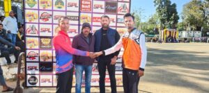 एस पी एल में वेटरन एवं ओपन वर्ग में खेले गये चार चार मैच - Seoni News
