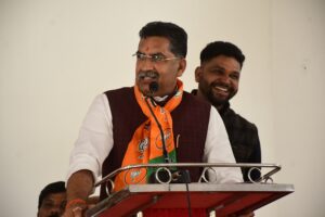 कांग्रेस ने संविधान का स्वार्थपूर्ण उपयोग किया और भाजपा ने इसे पवित्र ग्रंथ मानकर पूजा - आशीष दुबे - Seoni News