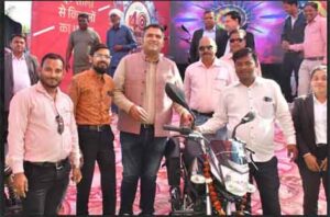 जो मेरे पास आया मेरा होकर रह गया: वीरेन्द्र सतीजा - Seoni News
