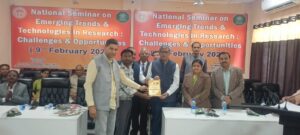 शोधकर्ता देश और समाज के लिए शोध करें: कुलगुरू - Seoni News