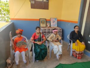 सिवनी यशो:- मराठवाड़ा में हिंदी स्वराज की स्थापना करने वाले 52 किलों को मुगलों से छीन कर हिंदू धर्म की धर्म ध्वज फहराने वाले छत्रपति शिवाजी महाराज की जन्म जयंती एवं राष्ट्रीय स्वयंसेवक संघ के द्वितीय सरसंघचालक माधव सदाशिवराव गोलवलकर श्री गुरु जी की जन्म जयंती सरस्वती शिशु उच्चतर माध्यमिक विद्यालय भैरोगंज सिवनी में  पूर्व जिला कार्यवाह, विभाग शारीरिक प्रमुख ,विद्यालय के पूर्व छात्र एवं अधिवक्ता शैलेंद्र बिसेन के मुख्य आतिथ्य में आयोजित की गई । इस अवसर पर विद्यालय प्राचार्य ओम प्रकाश यादव भी मंचासीन रहे । 