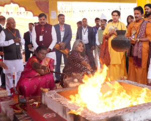 बागेश्वर धाम में हुआ 251 जोड़ों का सामूहिक विवाह, राष्ट्रपति, राज्यपाल, मुख्यमंत्री सहित अनेक संत बने साक्षी - Seoni News