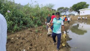 आदर्श ग्राम बोरदई में किया जल गंगा संवर्धन के अंतर्गत तालाब में स्वच्छता एवं वाचनालय एवं संस्कार केन्द्र का शुभारंभ - Seoni News
